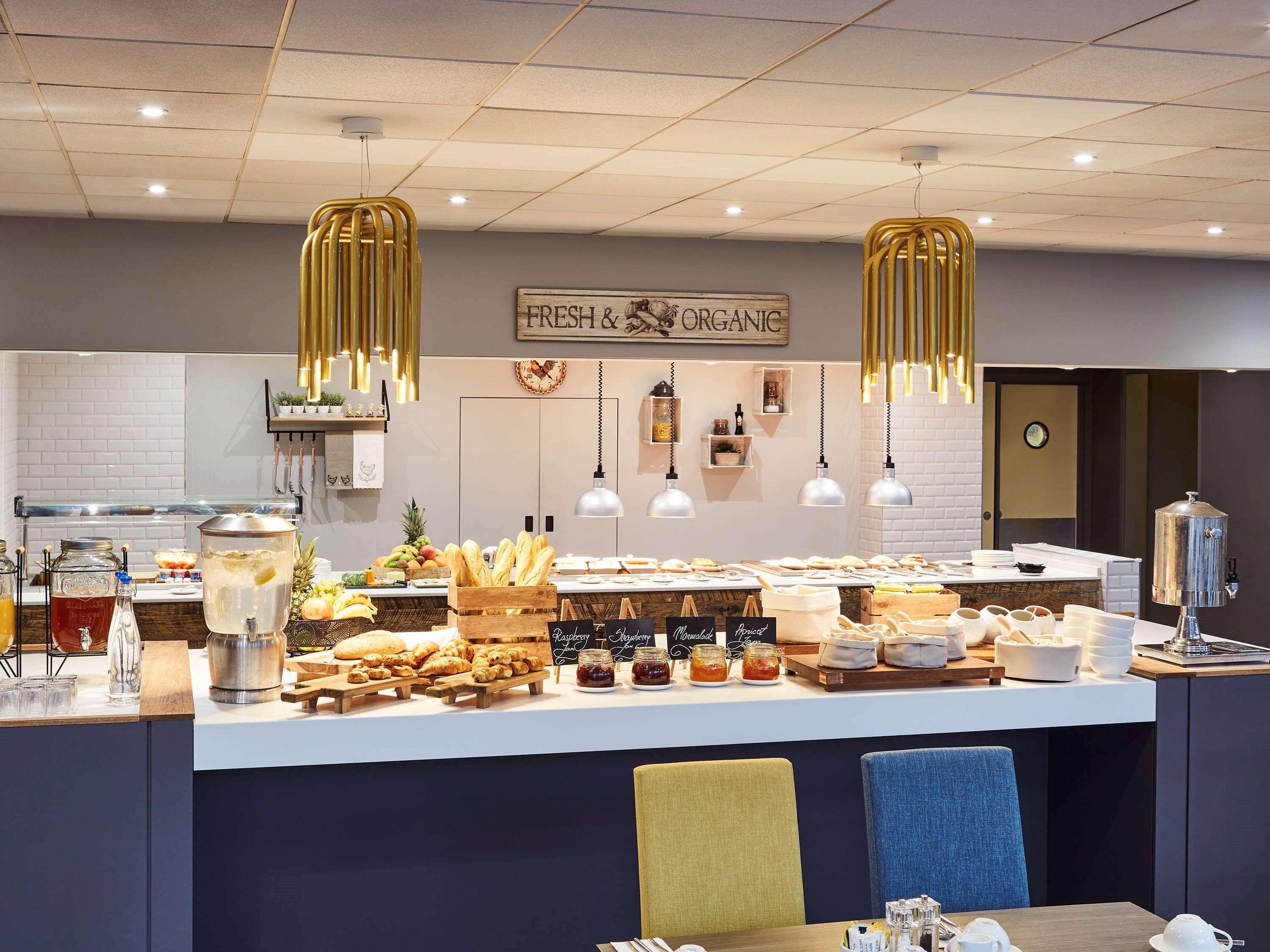 Novotel Wolverhampton City Centre Esterno foto
