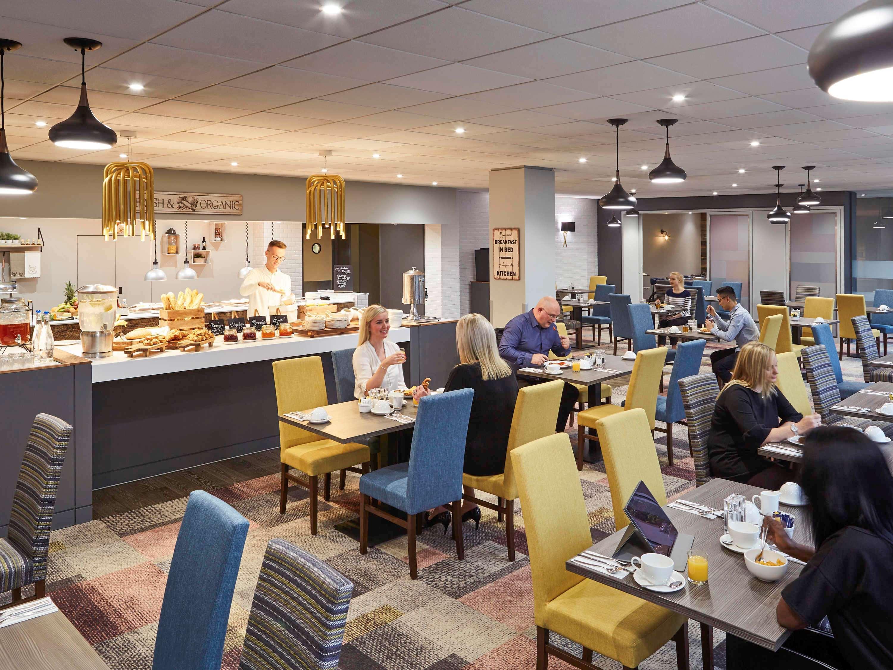 Novotel Wolverhampton City Centre Esterno foto