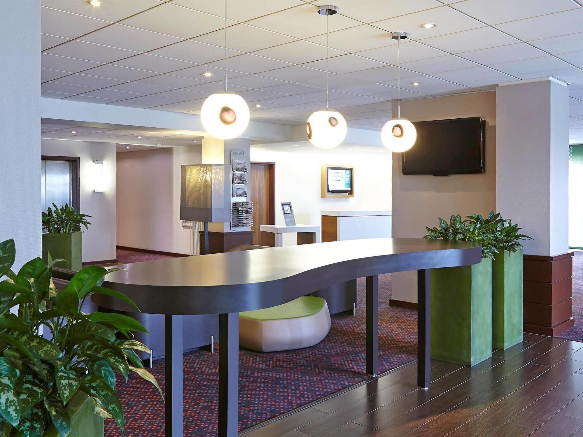 Novotel Wolverhampton City Centre Esterno foto